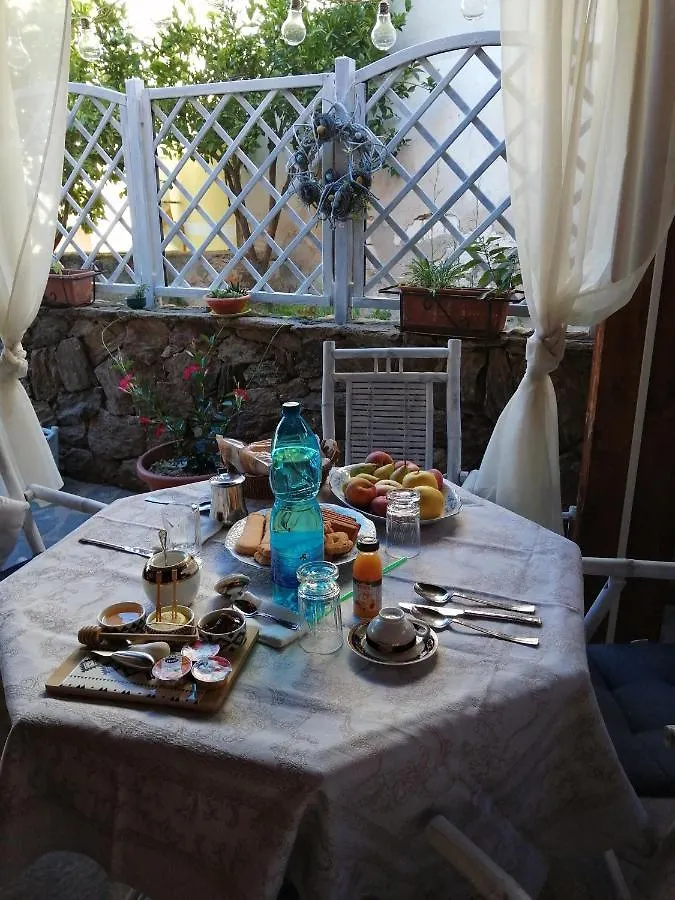 Bed & Breakfast Lughera B&B Tula